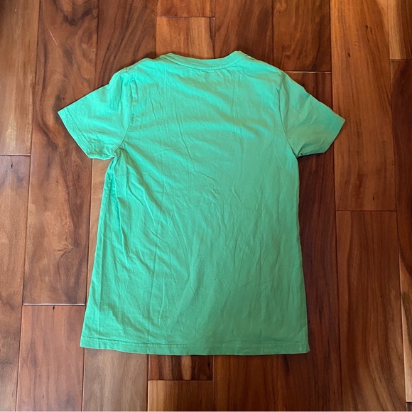 Apple Store tee, NWOT, Youth size Large - Picture 6 of 6